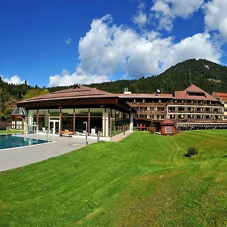 Optimamed Gesundheitsresort Weissbriach Gmbh Exteriör bild